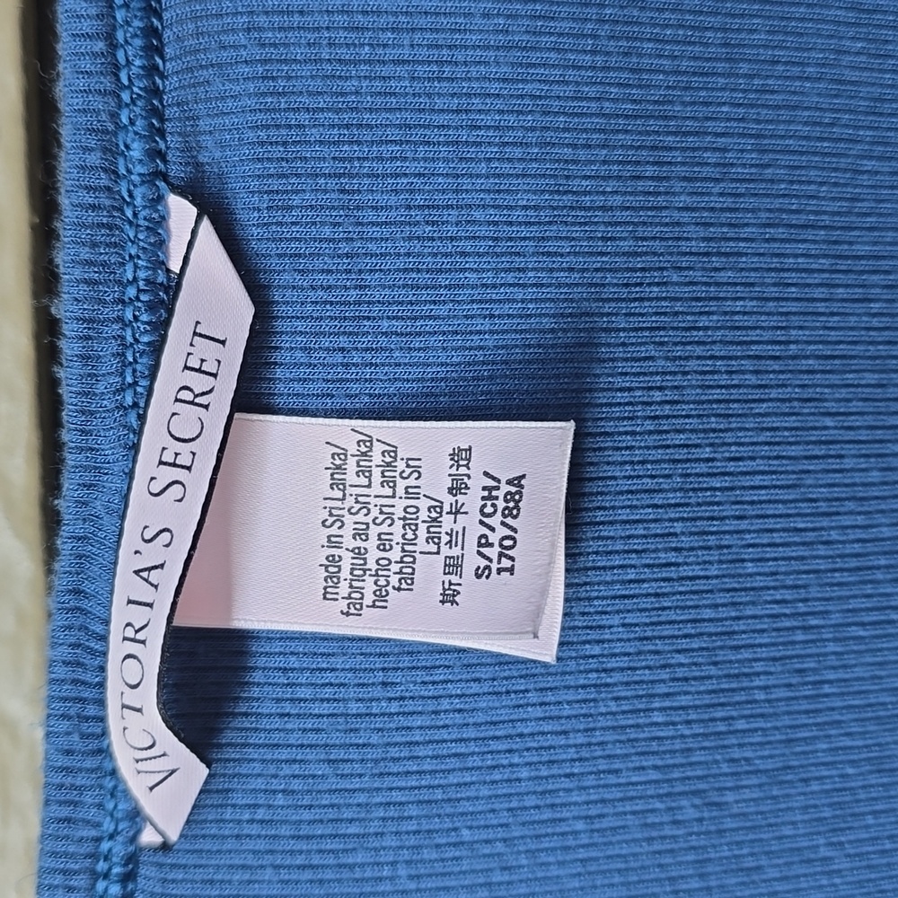 Victoria's Secret Modal Blue V-neck Crop Henley Small - Picture 2 of 6